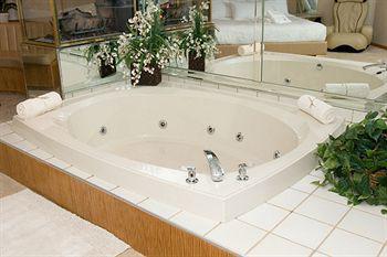 Sybaris Pool Suites Frankfort - Adults Only Esterno foto