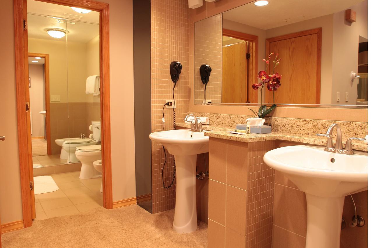 Sybaris Pool Suites Frankfort - Adults Only Esterno foto